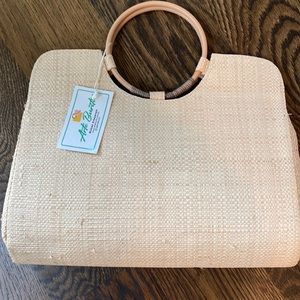 Woven straw bag purse with round wood handle. NWT!!